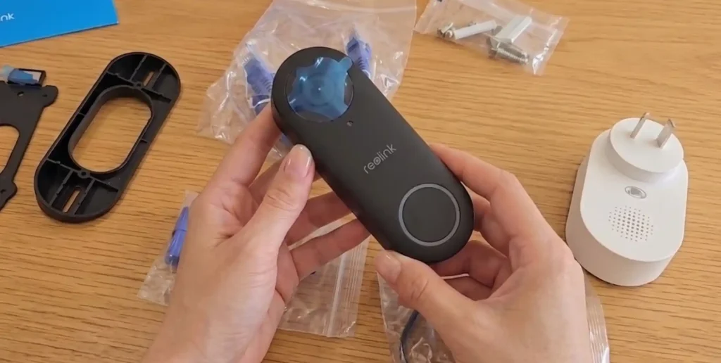 A hands-on look at the Reolink best video doorbell without subscription focusing on the 5MP 2K plus lens.